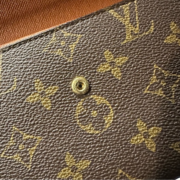 Louis Vuitton Brown Monogram Wallet - Picture 8 of 8
